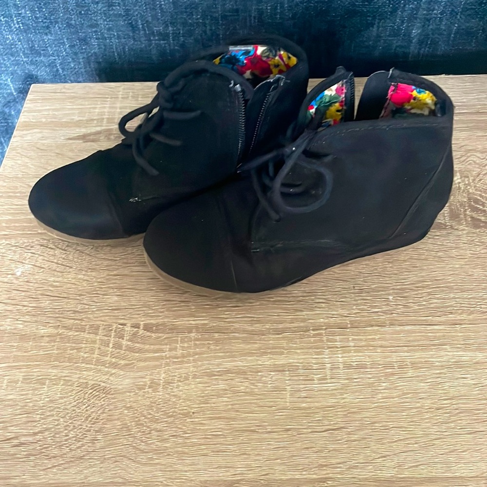 MadLove Wedge Booties Size 13